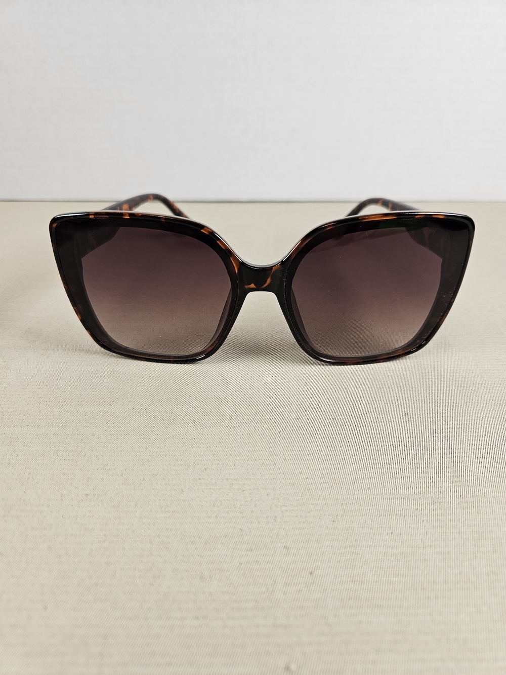 Nanette Lepore Tortoiseshell Cat-Eye Sunglasses - Brown Gradient